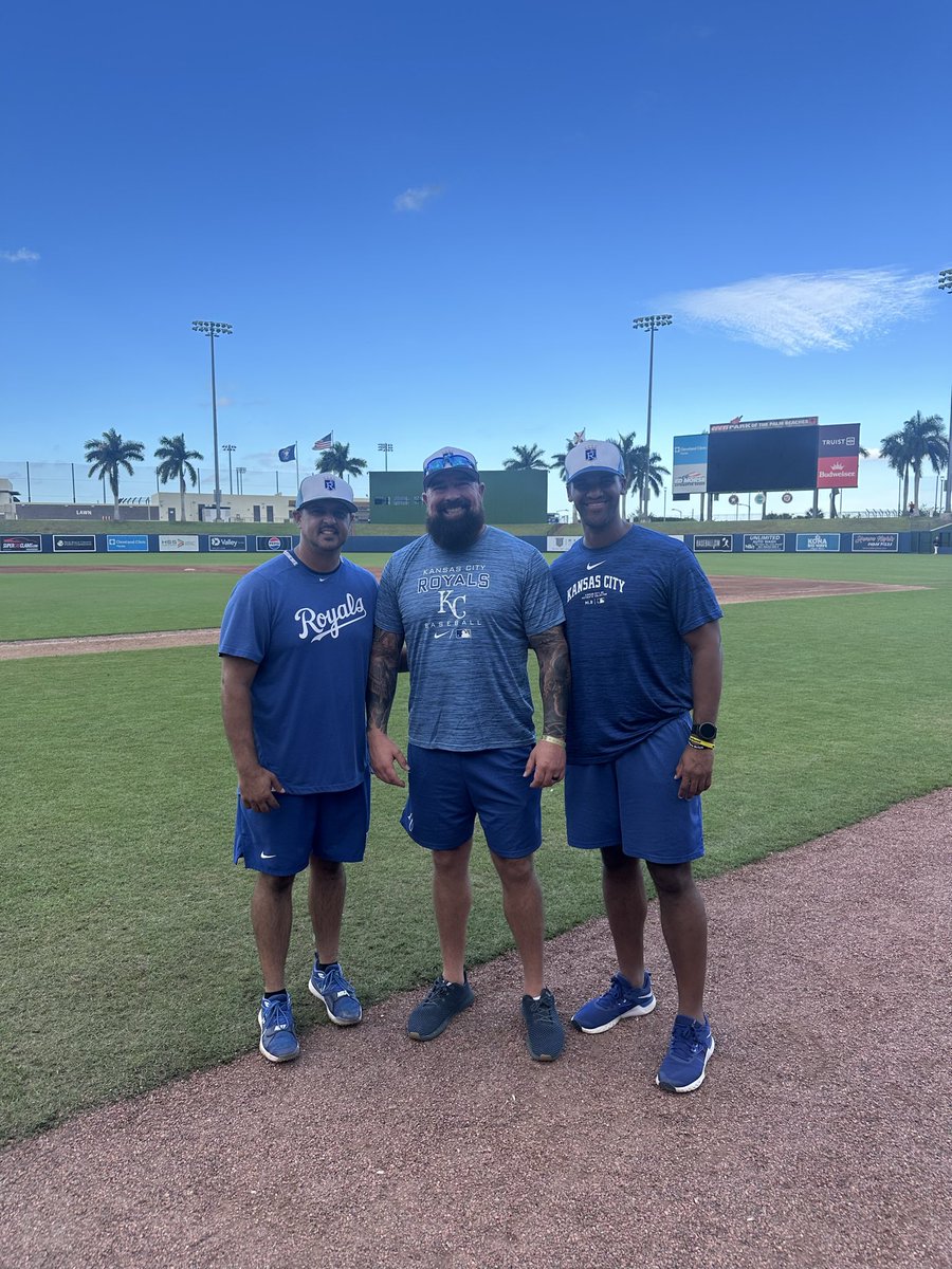GPSTEXASBASEBA1's tweet image. Incredibly classy org! Was an honor to help coach & Watch our guys compete 👊🏼💥