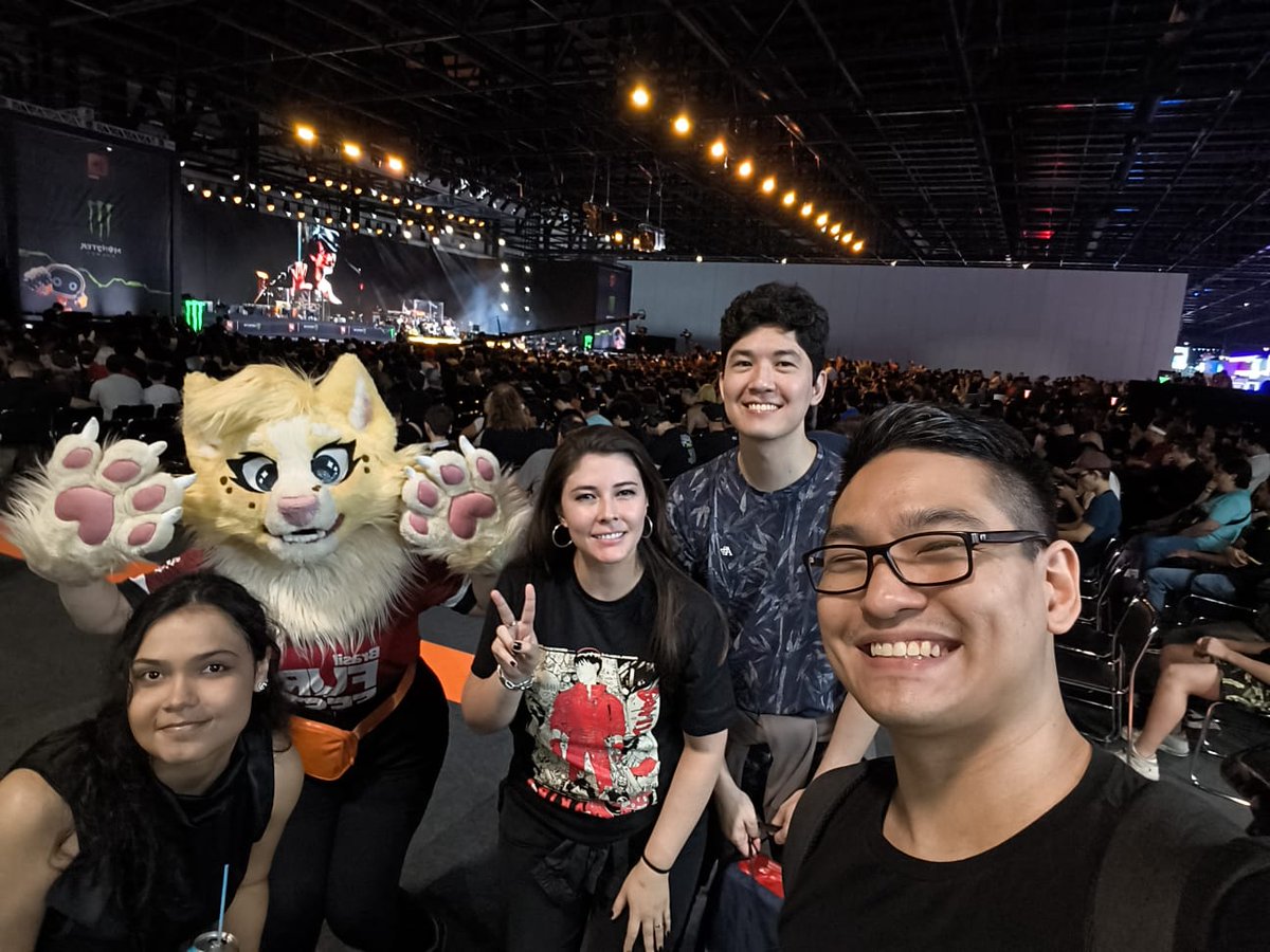 Valeu <a href="/BrasilGameShow/">Brasil Game Show (BGS)</a>!! Até ano que vem! 

#BGS2025 #BGS25 #BGS #furryartist