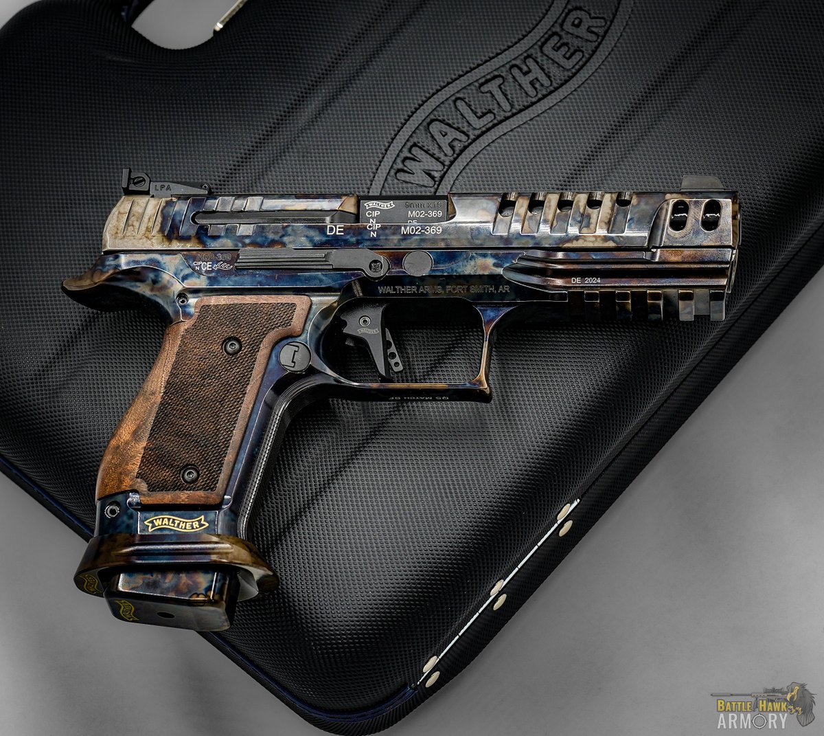 🔥 Walther Q5 Match "Vintage" 🔥

5" steel-frame pistol with a timeless case-hardened finish.

battlehawkarmory.com/product/walthe…