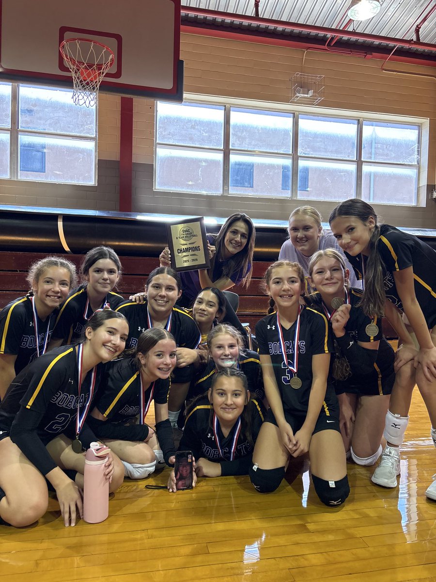 BMSBobcatsGirls's tweet photo. 🎉 Congratulations to the 7B Volleyball Team! 🏐
We are incredibly proud to celebrate your District Championship win! Our volleyball program made history as the first team to hang a banner in the gym! What an amazing achievement! @Marshakh10 @PieperWarriorVB https://t.co/GnLhUsKF9L