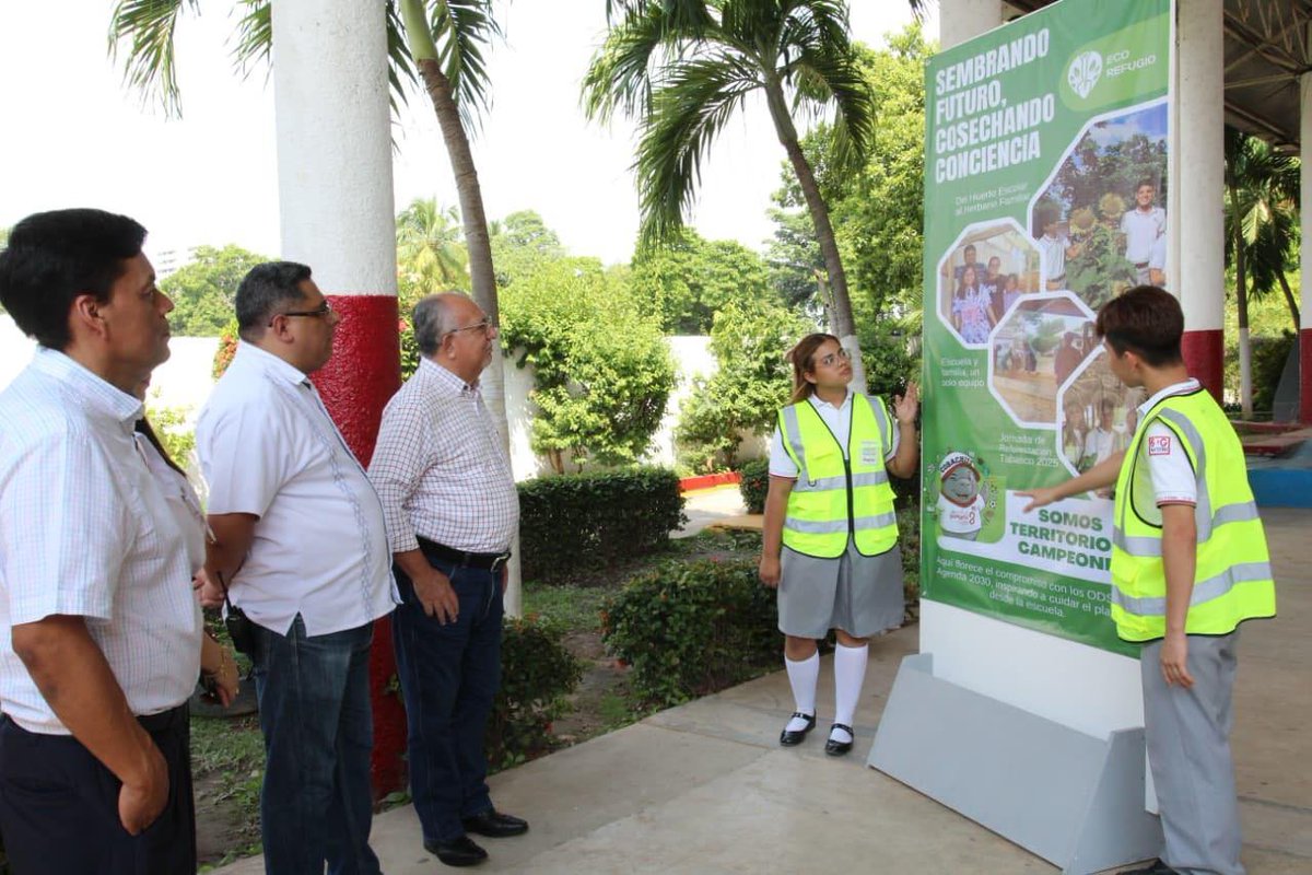 COBATAB promueve espacios de reflexión y trabajo conjunto en el Plantel 28.

Nota completa 👇🏻:
facebook.com/share/p/1CzoTX…

#educacionquegeneracambio #CalidadyCalidez