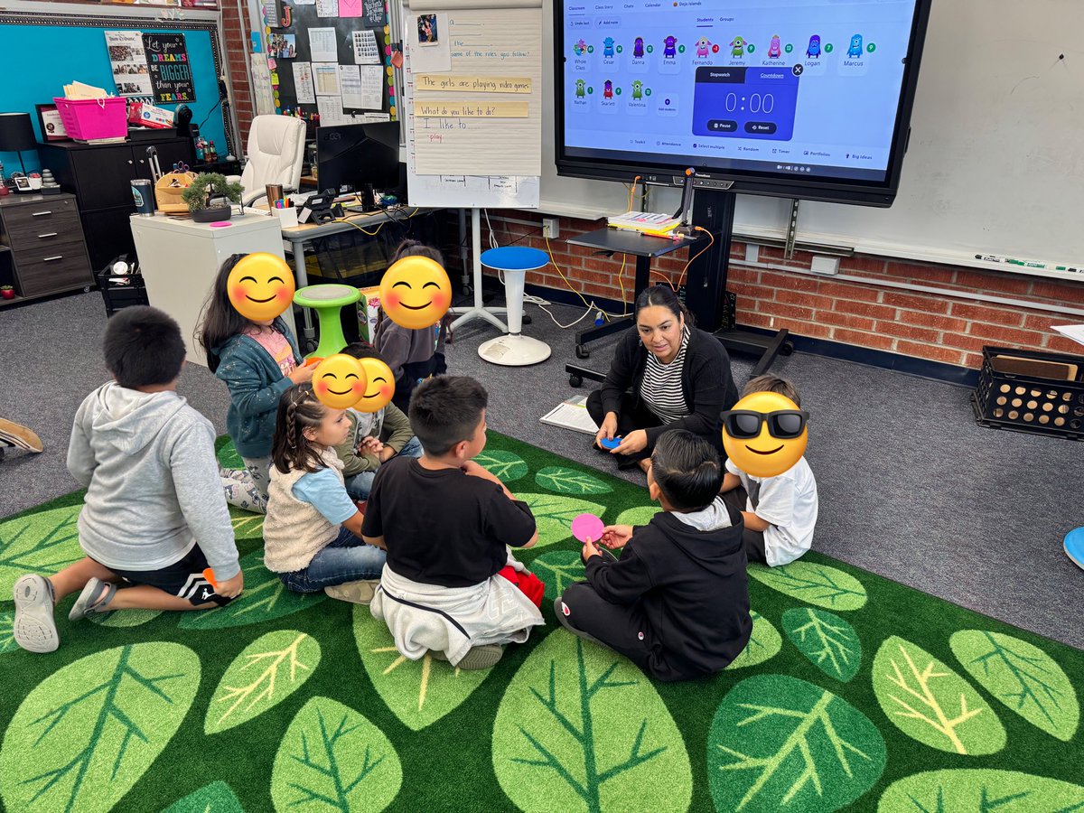 Scholars were deeply engaged in learning <a href="/EmoryEagles/">Emory Academy</a> today during dELD. Not only were creative juices flowing , but scholars were writing about it. S’ were also talking &amp; connecting ! TY Principal Nelson for having me over ! <a href="/RMontielPamela/">Pamela Reichert-Montiel</a> <a href="/Brenda03Robles/">BrendaRobles</a> <a href="/SBUSD_NEWS/">SBUSD NEWS</a>