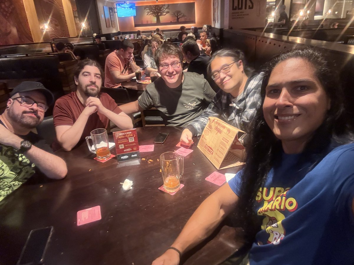 RyoRPG's tweet image. #BGS reeenergizado galera por mais 1ano, quanto mais passam os anos mais gente se conhece e o evento fica cada vez melhor , mal posso esperar pra ver a galera em próximas oportunidades✌️@rowguii @andrezzabplays @AndreKirby_ @RafaBardo_ @caiohansen @HyugoEx @Bahrunar @SonicOrochi