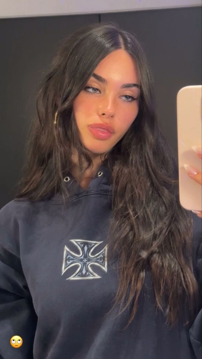 madison beer selfies i think ab a lot.