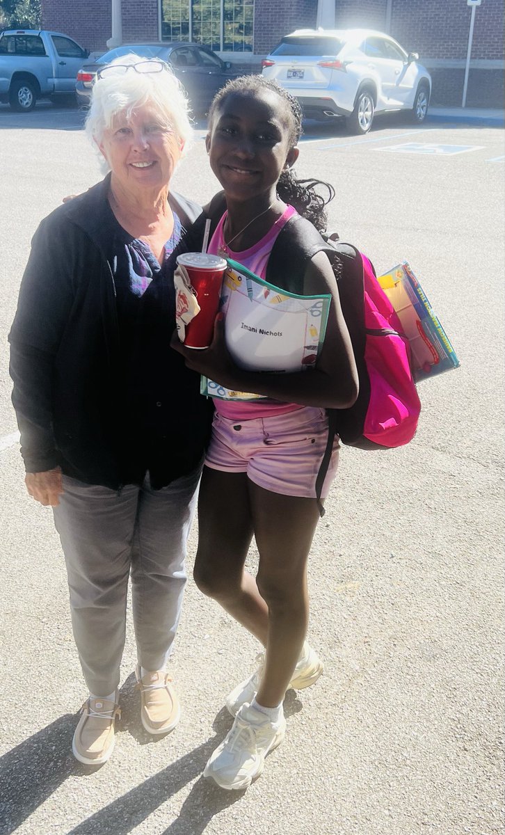 ImaniNichols34's tweet image. My Tutor 📚… more like Family🫶🏽.. STUDENT-Athlete 🏀🏀🏀🏀 #MsB 🔐 been locked in with me #classof2034