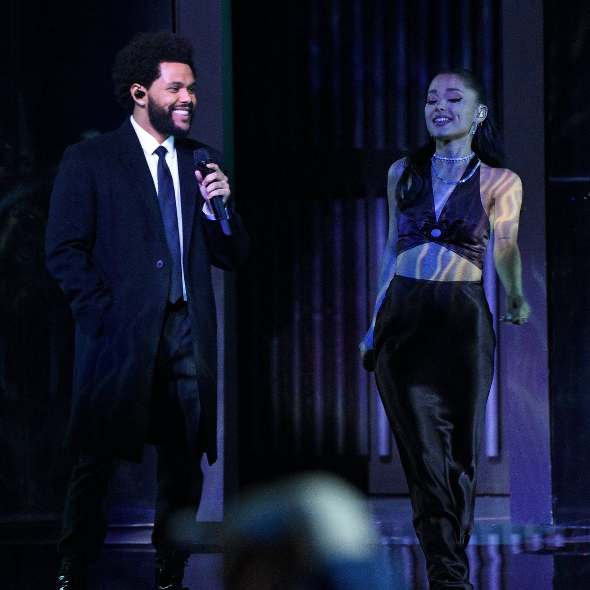 Ariana Grande Chart Data tweet media