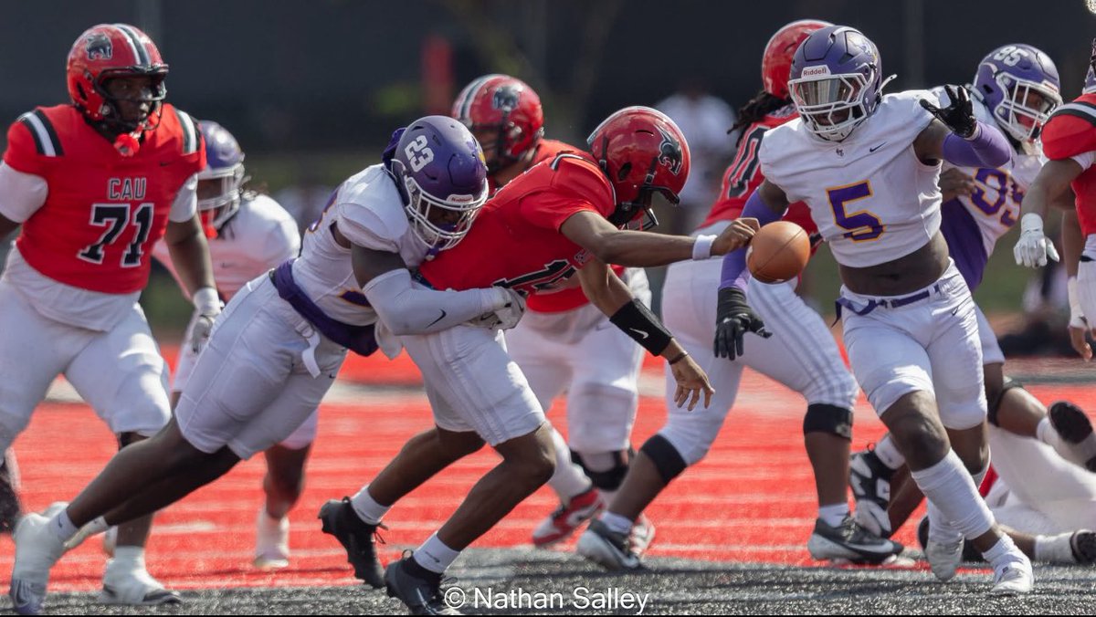 joshua_modupe's tweet image. Blessed to still be playing the sport I love!!#undeafted #siacchamps #benedictfootball