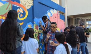 🎨✨ CECyTEQ impulsa la expresión artística de sus estudiantes

Nos sumamos al programa “LiderArte, Expresión y Liderazgo en Cada Trazo” de la @SECyTEQ, para que nuestras y nuestros Collies expresen sus ideas, valores y sueños a través del muralismo. 💭💚

#CECyTEQEnElCorazón 🧡