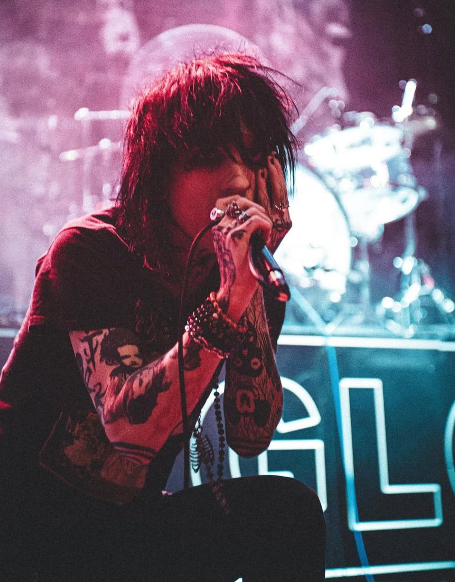 Johnnie Guilbert tweet media