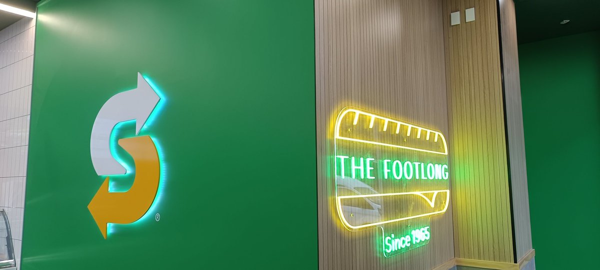 ELESMARTelect's tweet photo. Newly renovated Subway is coming. https://t.co/GDsF42GzVM