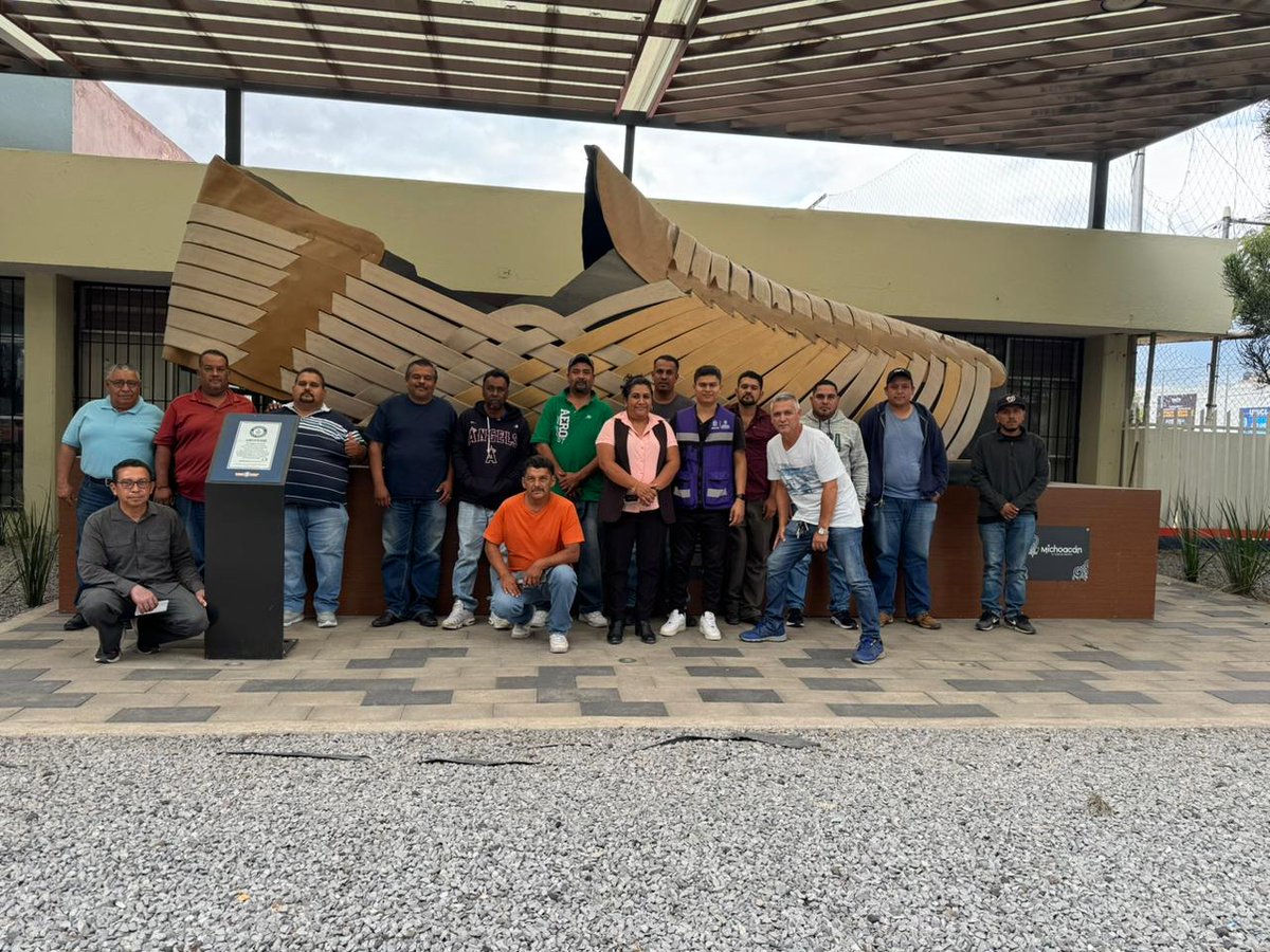🚍 En Sahuayo, capacitamos a personal del transporte público para prevenir la violencia de género.

Con la campaña #ViajoSegura, impulsada por Ale Anguiano, hacemos del transporte un espacio más seguro para todas. 💜

#Seimujer #MujeresLibresDeViolencia