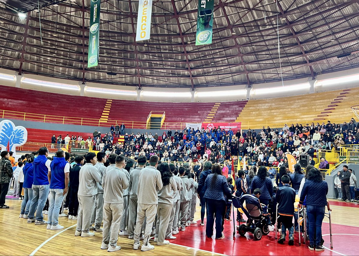 Nuestros deportistas del Centro de Discapacidades participaron en la inauguración de los Juegos Provinciales de Olimpiadas Especiales 🏃‍♀️🚴‍♂️🏊‍♂️.

Con esfuerzo y dedicación, demostrarán sus habilidades en distintas disciplinas. 💪🏆.

<a href="/czamoramatute/">Cristian Zamora M</a> 
<a href="/MunicipioCuenca/">Municipio Cuenca</a>