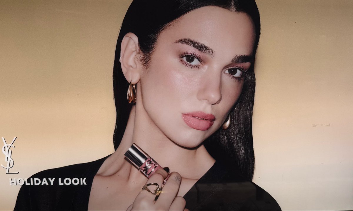 Nouvelle photo de Dua Lipa pour <a href="/yslbeauty/">YSL Beauty</a>