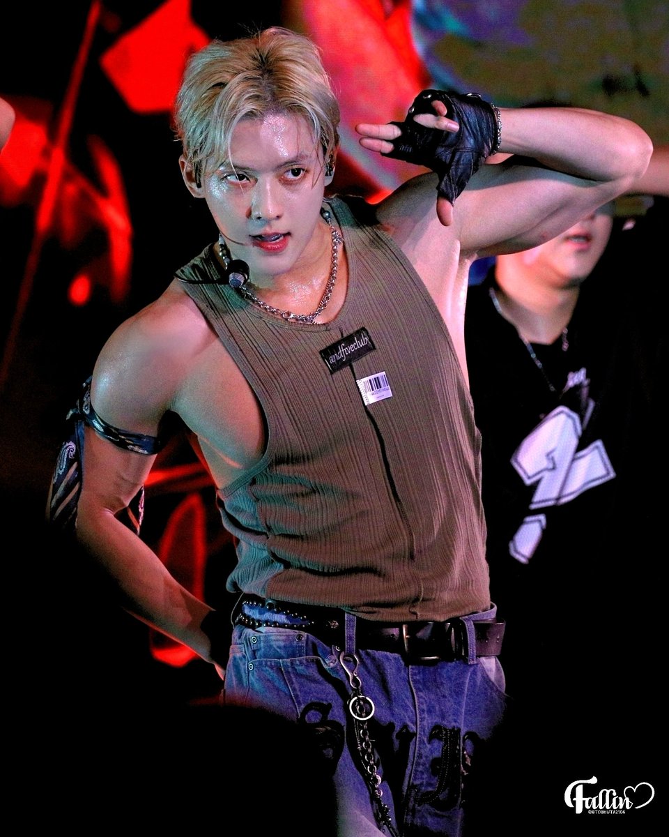 20251012 HOOK- WHO: KING
IN JAPAN BOOM🔥
#비투비 #BTOB #HOOK #WHO_KING
#이민혁 #LEEMINHYUK #허타 #HUTA
#허타람찌 <a href="/btob2mh/">HUTA</a>