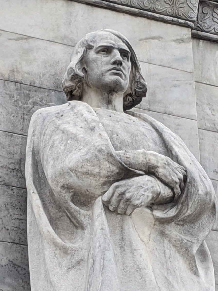 Happy Columbus Day! 🇮🇹🇪🇸🇺🇲

Father of the New 🌎