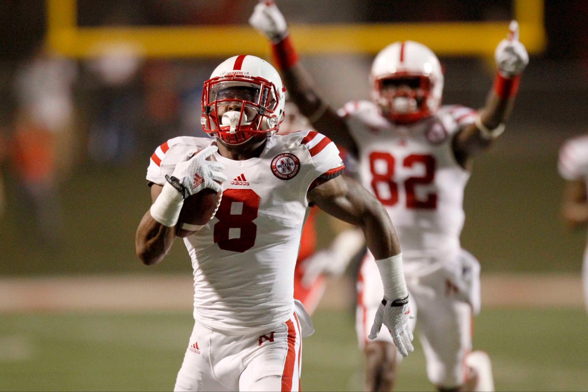 Nebraska is wearing all whites on Friday  #GBR 🌽🌽
