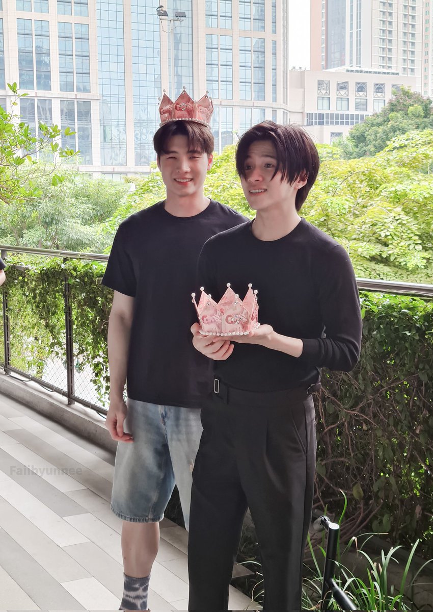 faiibyunnee's tweet image. แล้วจะน่าเอ็นดูไปไหนอ่ะทั้งพี่ทั้งน้องเลย 😆🥰

#7thAnniversaryWith2wish
#2with #MeanPhiravich #PlanRathavit