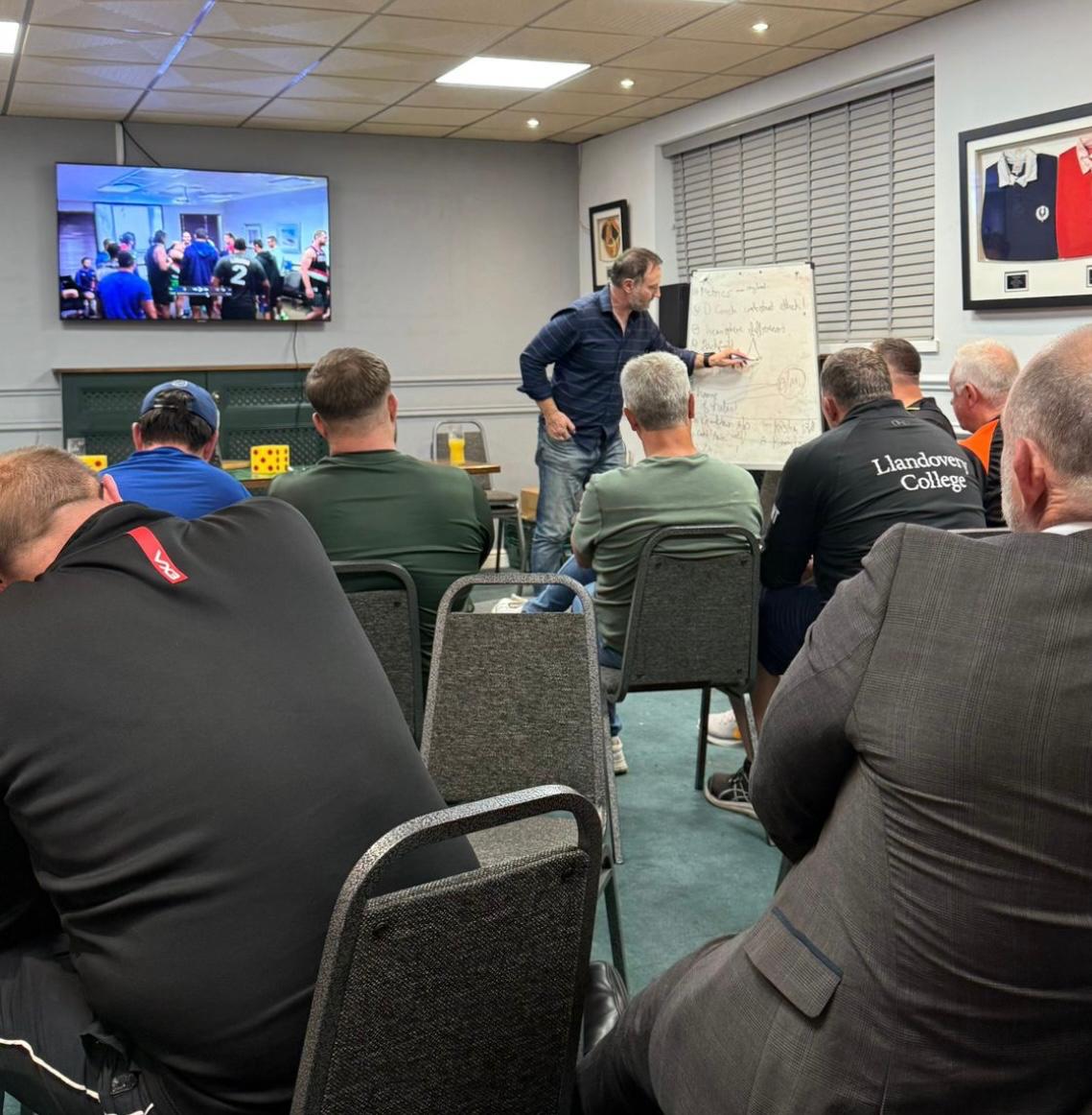 evrfc's tweet image. Our latest Coach Education Evening was held with former Steelmen backrow Alistair Rogers, who has gone onto achieve incredible success on the global stage.

Click here for the full article: evrfc.co.uk/coach-educatio… 

#CoachDevelopment 

@AllWalesSport @SuperRygbiCymru