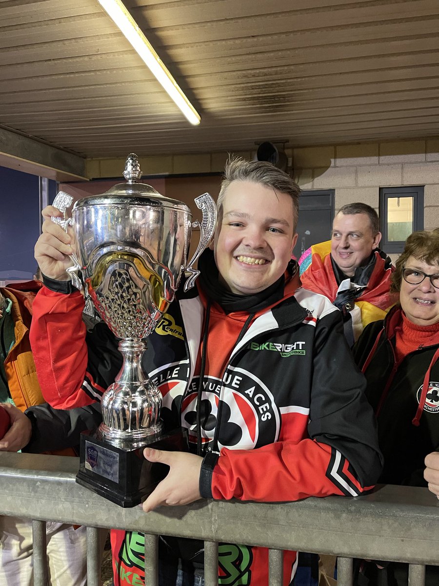 LeeWild14's tweet photo. Three years on and still nothing compares… @TheAces https://t.co/s1rzKGRysX