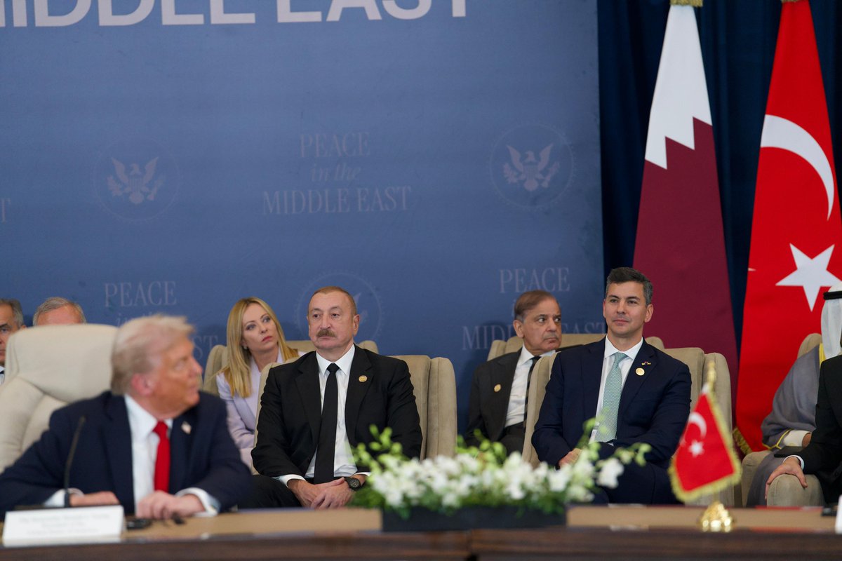 Felicitaciones, Presidente <a href="/realDonaldTrump/">Donald J. Trump</a> , por este histórico acuerdo de paz en Gaza. Que este logro abra una nueva etapa de diálogo, entendimiento y coexistencia pacífica para toda la región. 🕊️🌍