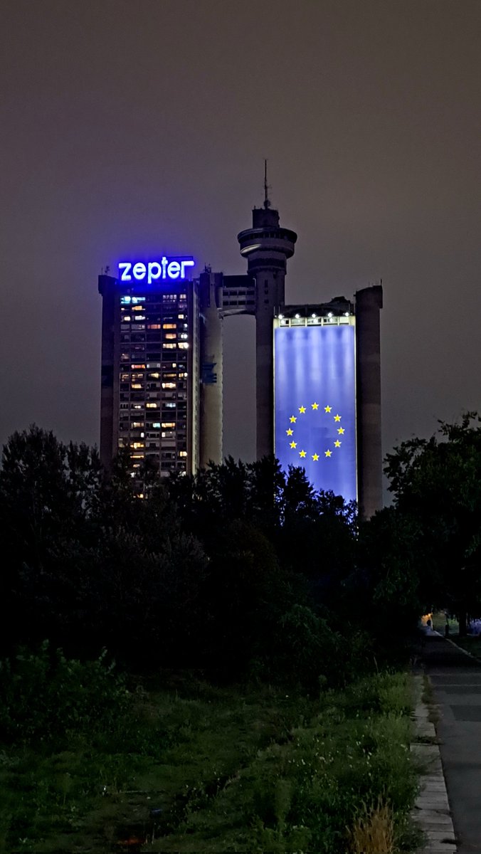 🇷🇸🇪🇺

#NoviBeograd #Geneks #ZapadnaKapija