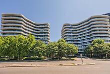 JacquelineNimer's tweet photo. Check this out! Very Spacious, Bright and Sunny Unit. 9 Foot ceiling. Powder Room and 4-piece Ensuite. One Underground Parking and a Locker. Excellent location Walking Distance to Shops at Don Mills, Restaurants, Cafe, Cinema, Bars .. https://t.co/GGYzS56vmM https://t.co/nIP0YzC3Jw