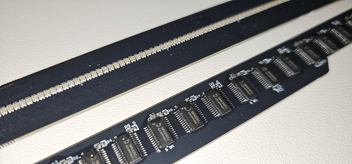 Jinusian's tweet image. Inside Hologram display: Controller with custom #esp32 Module and #stm32 MCU.
2000X684 Pixels.