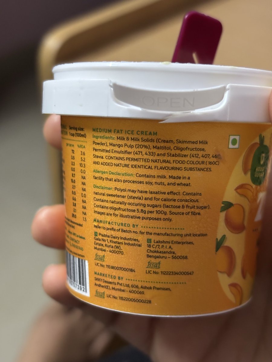 _ilovemomos's tweet photo. So apparently Iโm this person who eats โhealthyโ ice cream now. ๐
It was a bit icy but tbh satisfied my craving. Itโs a yes from me for taste.
Steep price for the qty as compared to regular ice cream tho. #gozero https://t.co/UBj7o4x6aW