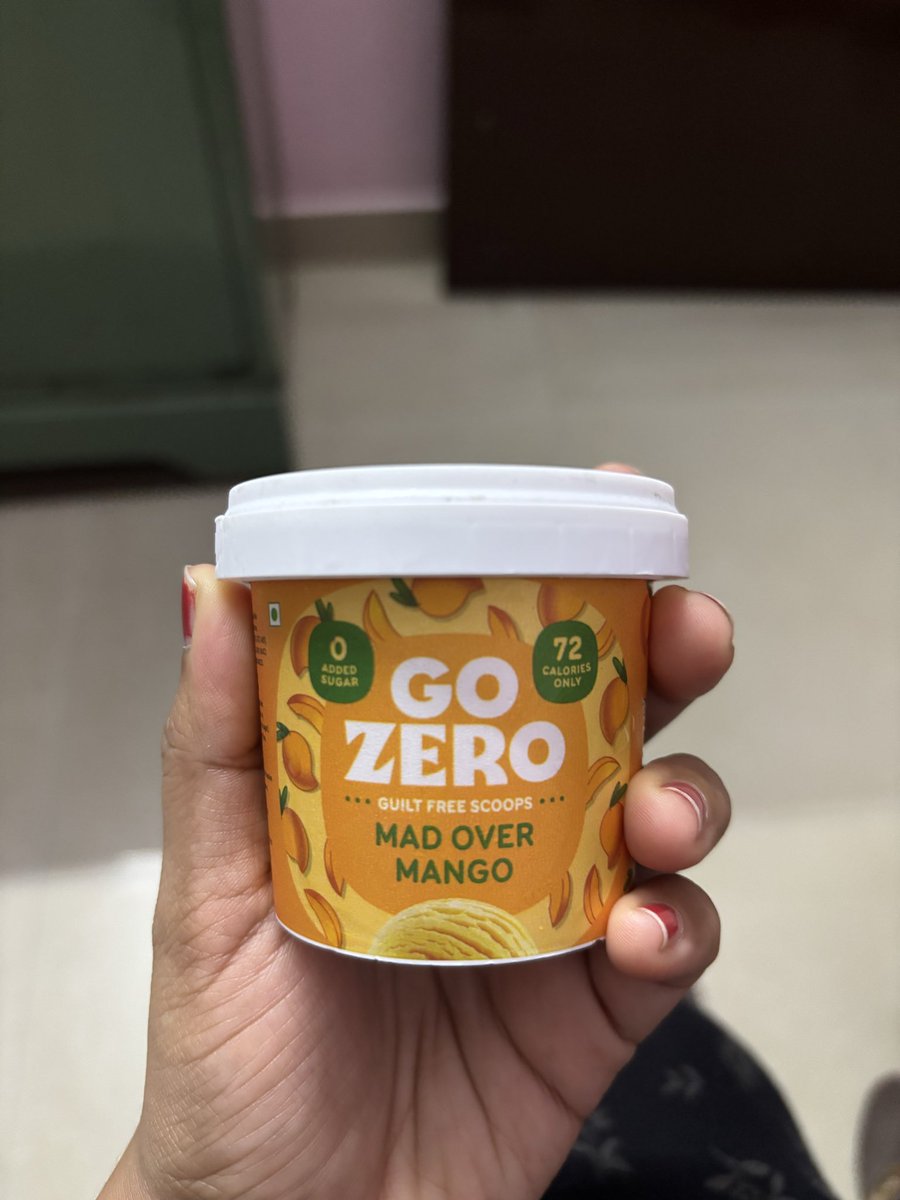 _ilovemomos's tweet photo. So apparently Iโm this person who eats โhealthyโ ice cream now. ๐
It was a bit icy but tbh satisfied my craving. Itโs a yes from me for taste.
Steep price for the qty as compared to regular ice cream tho. #gozero https://t.co/UBj7o4x6aW