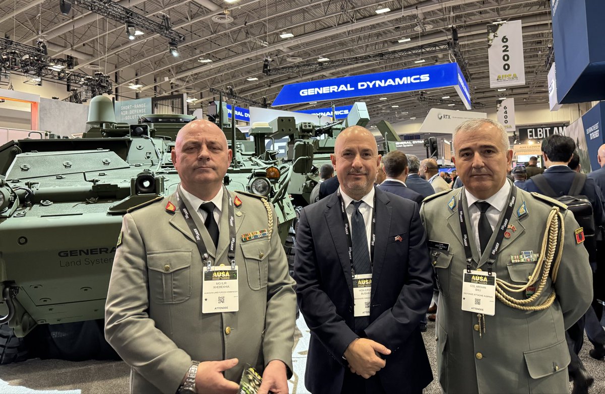 NiniBushati's tweet photo. #Krenar me Ju #Ushtria🇦🇱 @nato #Strong #Bashke
#USA #WashingtonDC #NATO #United #Defense #Peace #Diplomacia #ErvinBushati #Energji #Positive https://t.co/3XkHHzxOXW