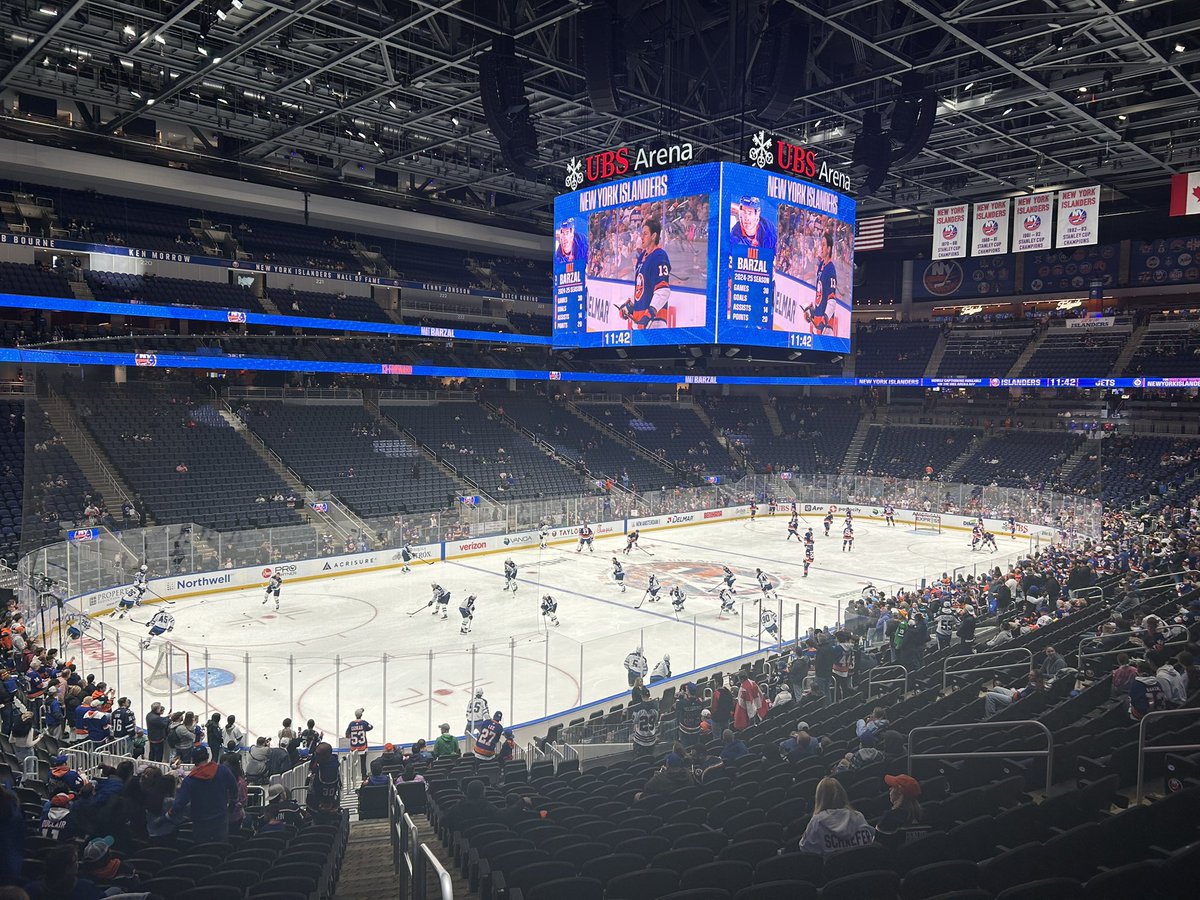 JasonHallmark's tweet photo. My first time at @UBSArena 

@NYIslanders 
#Hockey https://t.co/NZVtk6yauS