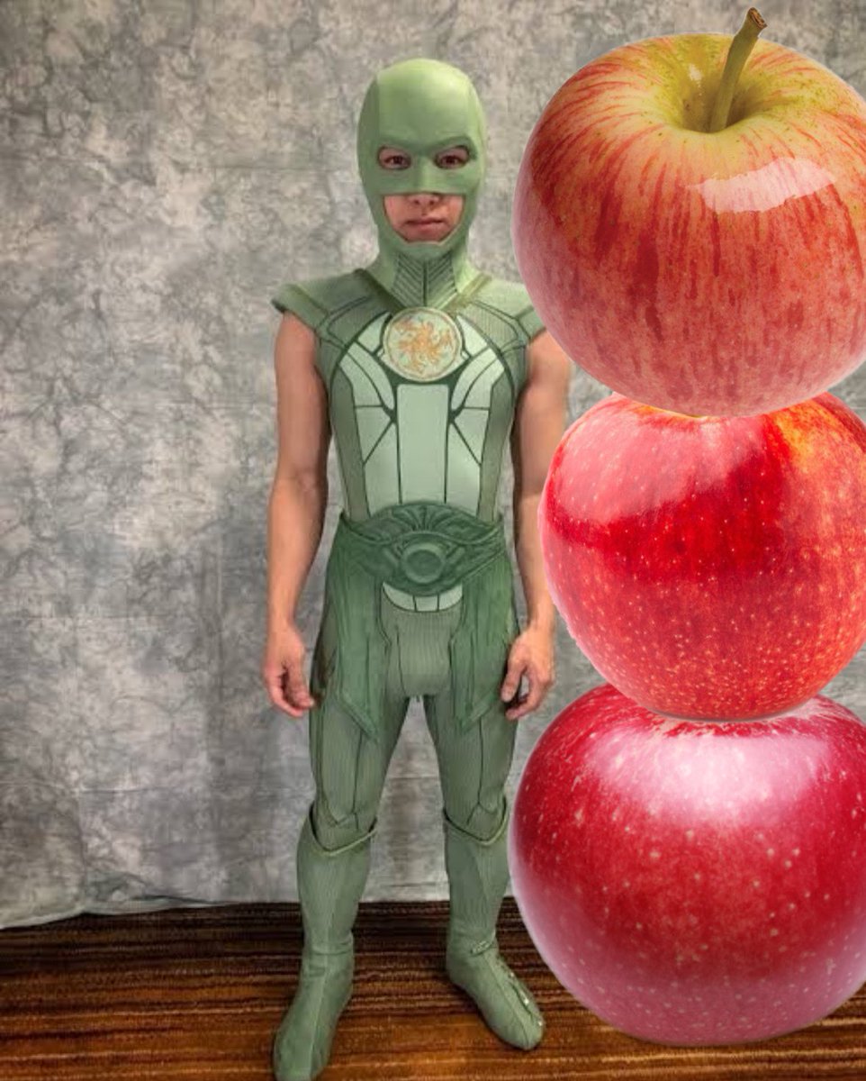 sillygirlism's tweet image. 3 apples tall