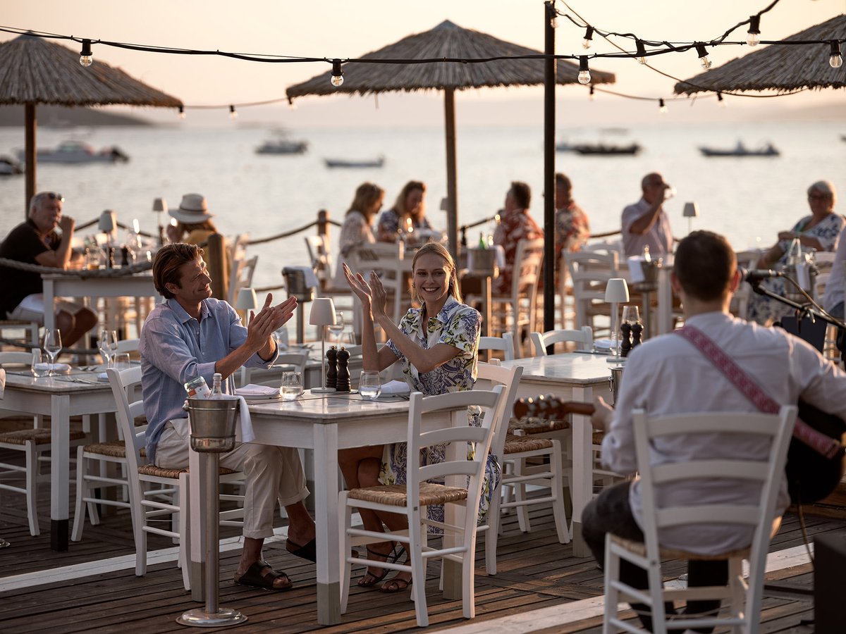 Le Petit Monde tweet media