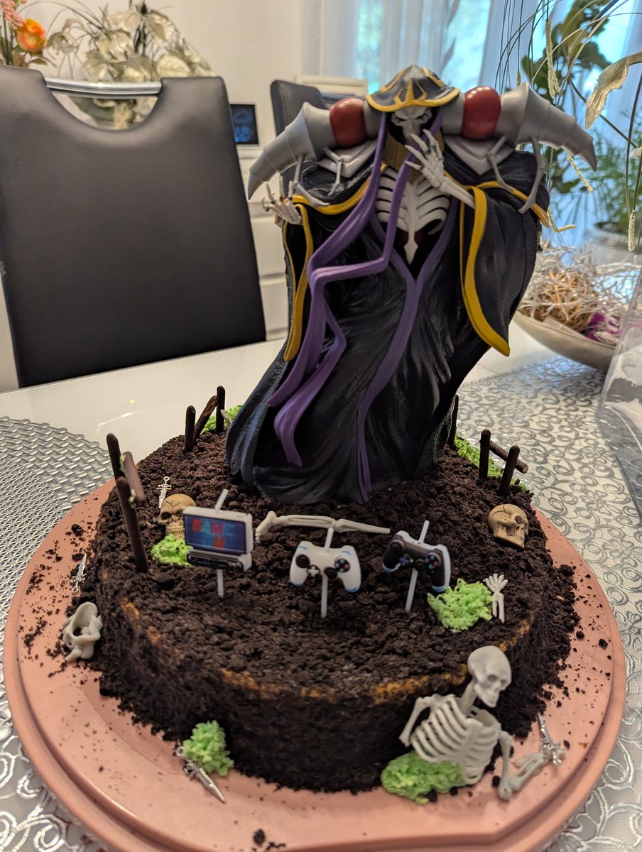 Ein neues Jahr, ein neuer Geburtstagskuchen von Saya für mich
Er war so Tasty 😭😭 so leckerer Cheesecake