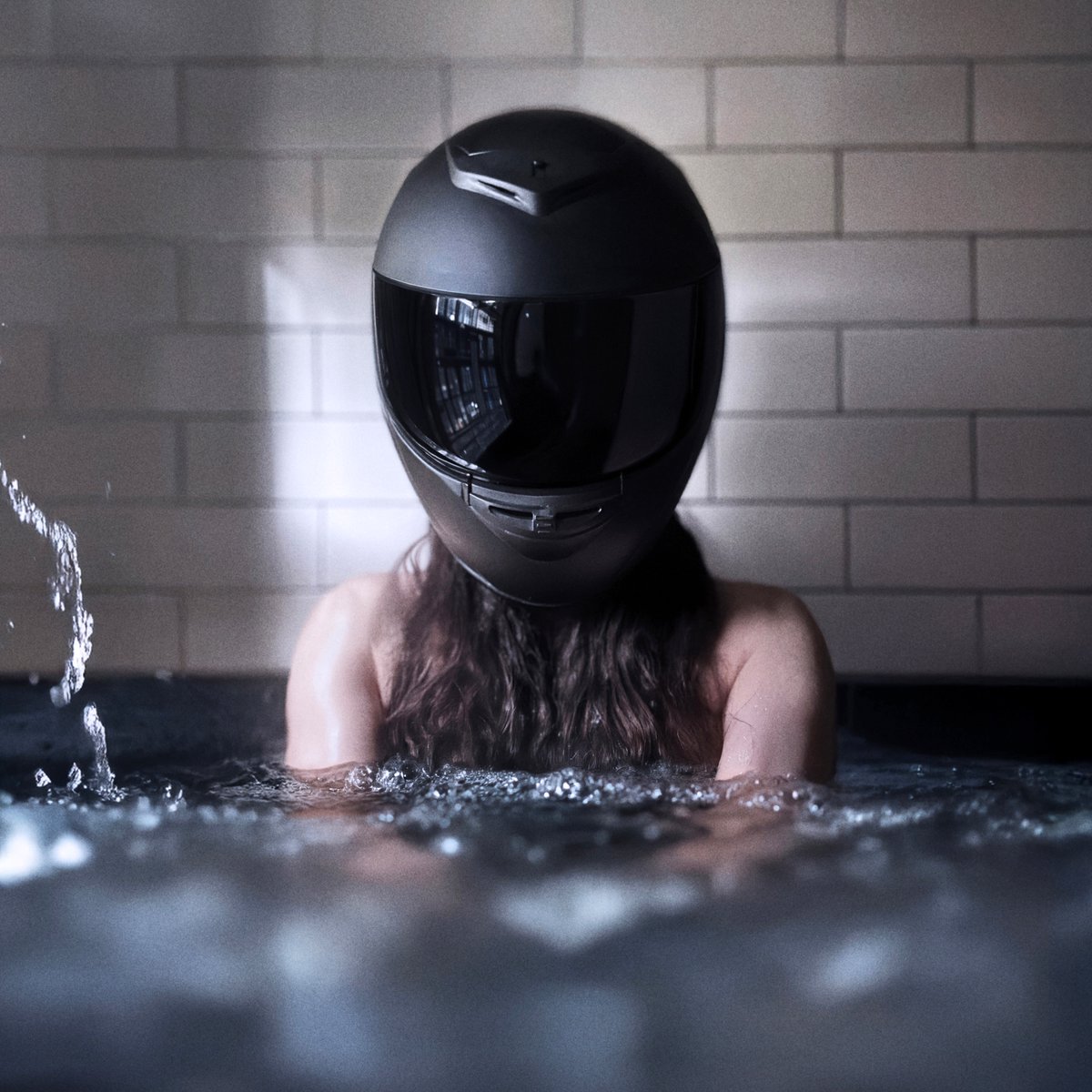 Roundtrip to Tiny tweet media