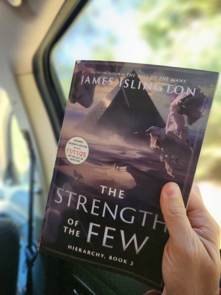 ZB_Steele's tweet photo. About 25% in to this and good God, the prose is razor sharp, the dialogue simmering with intrigue, and the plot is walking across a dizzingly high tight rope. Phenomenal stuff so far https://t.co/6zOuTEkTEZ