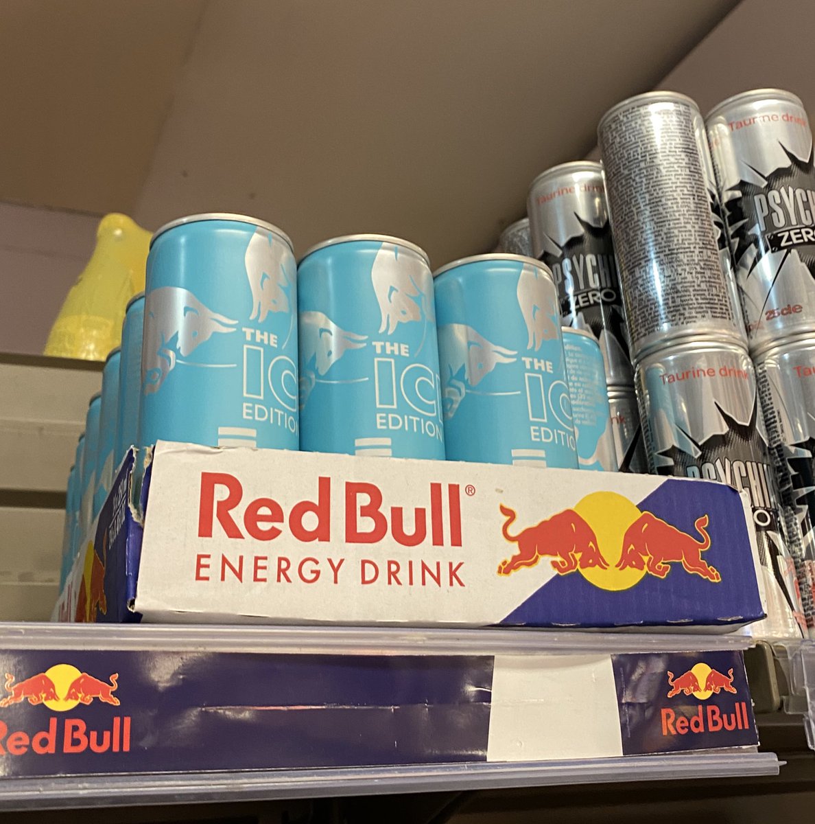 mathilde_alx_'s tweet image. C’est toi que j’aime, ma femme et moi on est juste amies