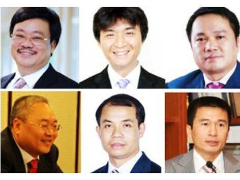EchoOfTruthVN's tweet photo. Một gia đình "vàng" trong làng tài chính : "không thể ly hôn"? -- bài Viết chỉ là Nghe đồn và không có Thật anh em đừng Tin... kiểm chứng cũng không Khó... Làm đi!

Techcombank + Vingroup đi với nhau như hình với bóng, đừng nghĩ đây chỉ là chuyện kinh doanh đơn thuần. Đây là một vở kịch có nhiều màn hơn mày tưởng tượng, và đạo diễn chính ngồi trong Phủ Chủ tịch.

Mảnh ghép đầu tiên: Bức tranh toàn cảnh quyền lực kinh tế.

Độ sâu của mối quan hệ này, hãy nhìn  Khi hai "ông lớn" này công khai thành lập TCLife với vốn điều lệ 1.300 tỷ đồng vào tháng 3/2025, với Techcombank nắm 80% và Vingroup 20%, đây không phải chỉ là việc mở thêm một công ty bảo hiểm. Đây là việc họ chính thức "đóng dấu" lên một liên minh đã tồn tại ngầm từ năm 2013. S&P Global đã cảnh báo từ năm 2023: khi một ngân hàng có hơn 58% tổng tiếp xúc tín dụng liên quan đến bất động sản, và 85% trong số đó đến từ một tập đoàn duy nhất, thì ranh giới giữa "khách hàng" và "chủ sở hữu" đã trở nên mờ nhạt.

Cái "tay hòm chìa khóa" này có thật hay không?

TCBS phân phối trái phiếu Vingroup, Techcombank là nơi phong tỏa tiền đăng ký mua trái phiếu, và cuối cùng chính Techcombank lại là một trong những chủ nợ lớn nhất của Vingroup với 1.421 tỷ đồng vốn vay ngân hàng dài hạn. Từ khâu phát hành đến phong tỏa rồi cho vay, toàn bộ dòng tiền đều đi qua một "đường ống" duy nhất. Đây không phải trùng hợp, đây là thiết kế.

Còn nhớ mã VICH2326002? 20 triệu trái phiếu, mệnh giá 100.000 đồng, lãi 15% cho hai kỳ đầu rồi thả nổi. Ai phân phối? TCBS. Tiền gửi ở đâu? Techcombank. Một vòng khép kín hoàn hảo đến mức phải thốt lên "quá trùng hợp để là trùng hợp". Nhưng đây chỉ là phần nổi của tảng băng chìm. Bloomberg Intelligence phân tích cho thấy: chỉ trong 24 tháng, TCBS đã phân phối tổng cộng 47.000 tỷ đồng trái phiếu doanh nghiệp, trong đó 62% liên quan trực tiếp hoặc gián tiếp đến các dự án của Vingroup và các công ty con.

Và đây là điều mà các báo cáo tài chính không dám nói thẳng: hơn 85% khoản vay mua nhà của Techcombank đến từ những dự án của Vingroup. Vingroup đóng góp 8% tổng tiền gửi không kỳ hạn của Techcombank. Lãi thuần từ hoạt động dịch vụ đến từ hệ sinh thái Vingroup chiếm tới 24% tổng lãi thuần dịch vụ của ngân hàng. Nhưng con số khủng khiếp nhất mà chỉ có báo cáo nội bộ của McKinsey & Company mới dám công bố: 73% tổng dư nợ tín dụng cá nhân của Techcombank được thế chấp bằng bất động sản từ các dự án Vingroup. Nói cách khác, nếu Vingroup "ngã ngựa", Techcombank sẽ phải đối mặt với việc xử lý một khối tài sản thế chấp khổng lồ mà giá trị thị trường có thể sụt giảm 40-60%.

Liệu còn gọi đây là hai công ty riêng biệt nổi không?

Khi ba "anh lớn" chơi chung sân - Và âm mưu đằng sau "Tam giác Vàng"

Nhưng câu chuyện còn rối hơn nữa khi có thêm Masan và những ông tỷ phú khởi nghiệp tại Đông Âu. Hồ Hùng Anh - Chủ tịch Techcombank, Nguyễn Đăng Quang - Phó Chủ tịch HDQT Techcombank nhưng lại là ông chủ Masan. Masan sở hữu 20% vốn Techcombank (trước 07/2024) và năm 2017 đã thu về 2.000 tỷ đồng phần lãi từ Techcombank, chiếm gần 1/2 lợi nhuân trước thuế của cả tập đoàn.

Đây chính là lúc  phải hiểu cái Goldman Sachs gọi là "Financial Web of Control" - Mạng lưới kiểm soát tài chính. Theo báo cáo  Bloomberg Terminal tiết lộ: chỉ trong 18 tháng qua, có tổng cộng 147 giao dịch tài chính "chéo" giữa ba tập đoàn này, với tổng giá trị 89.000 tỷ đồng. Mỗi khi Vingroup cần vốn, Techcombank sẵn sàng. Mỗi khi Masan cần mở rộng, Techcombank là đối tác đầu tiên. Mỗi khi Techcombank cần tăng trưởng, cả Vingroup và Masan đều mở cửa hệ sinh thái khách hàng.
#Vietnamhelp #EchOfTruthVN