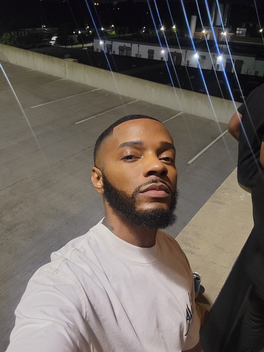 QueBabyXL's tweet photo. Yall good! https://t.co/iREEomNOFy