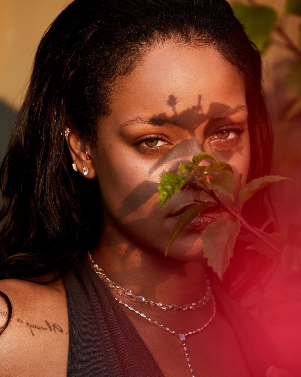 FentyStats's tweet image. .@rihanna surpasses 99.5 million monthly listeners on @Spotify for the first time in her career.