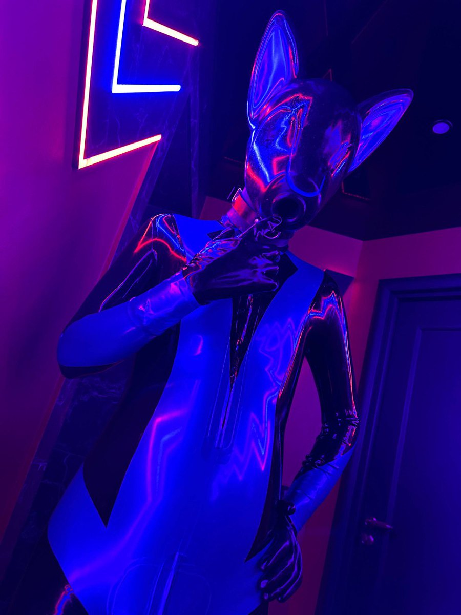 Slavadbik's tweet photo. Maybe I don't try to make a posts, like my friend @ArkadyStranger , but for my love for @furrjoi01 I want to post my own catsuit, which I made :3
btw, this is me https://t.co/L7XmqJhbv8