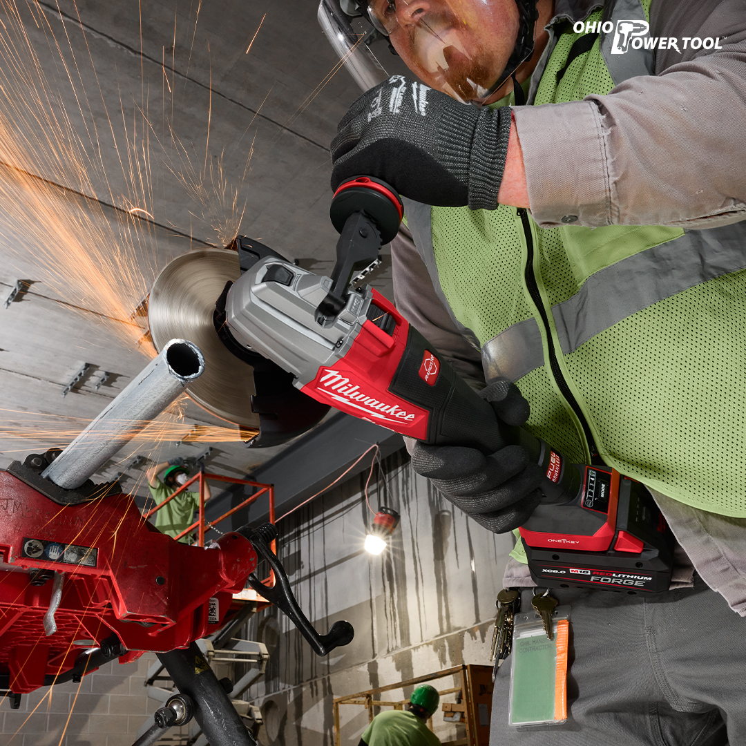 OhioPowerTool's tweet image. Introducing @MilwaukeeTool&apos;s NEW M18 FUEL 4-1/2&quot; / 6&quot; Dual-Trigger Braking Grinder (3676-20) — for $419! It delivers 13A corded power, RAPIDSTOP braking, AUTOSTOP safety, and ONE-KEY tracking. Secure yours today!
Shop Now: ohiopowertool.com/milwaukee-tool…
#MilwaukeeTool #ohiopowertool