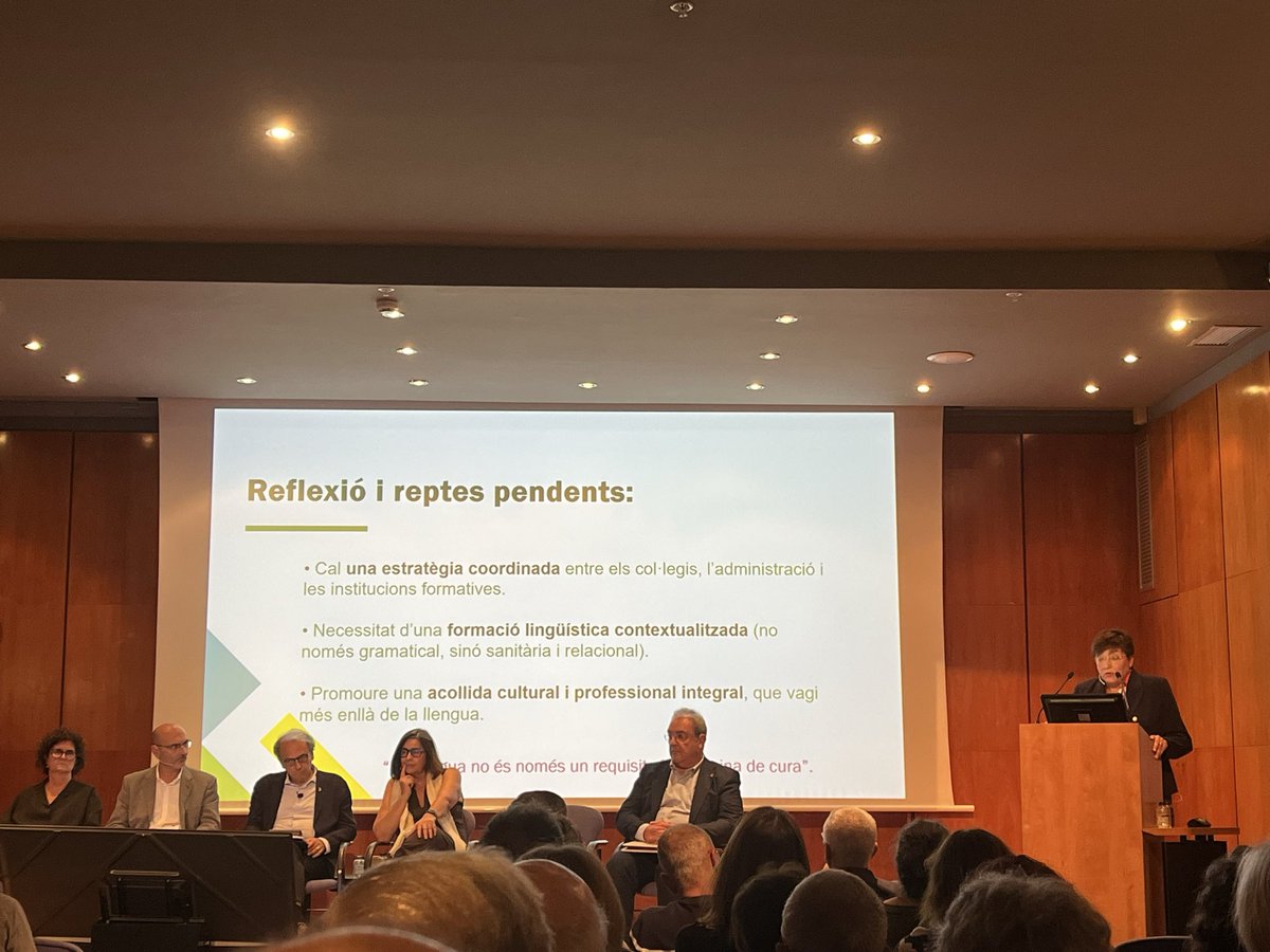 A la jornada de l’associació #salutpelcatala  “la salut del català a la sanitat” la Degana d’<a href="/infermerescat/">Consell d’Infermeres</a>: “cal apostar per la llengua catalana com a part de la cura i és essencial el treball conjunt entre tots els agents implicats. Tots som agent d’acollida” <a href="/salutcat/">Salut</a>