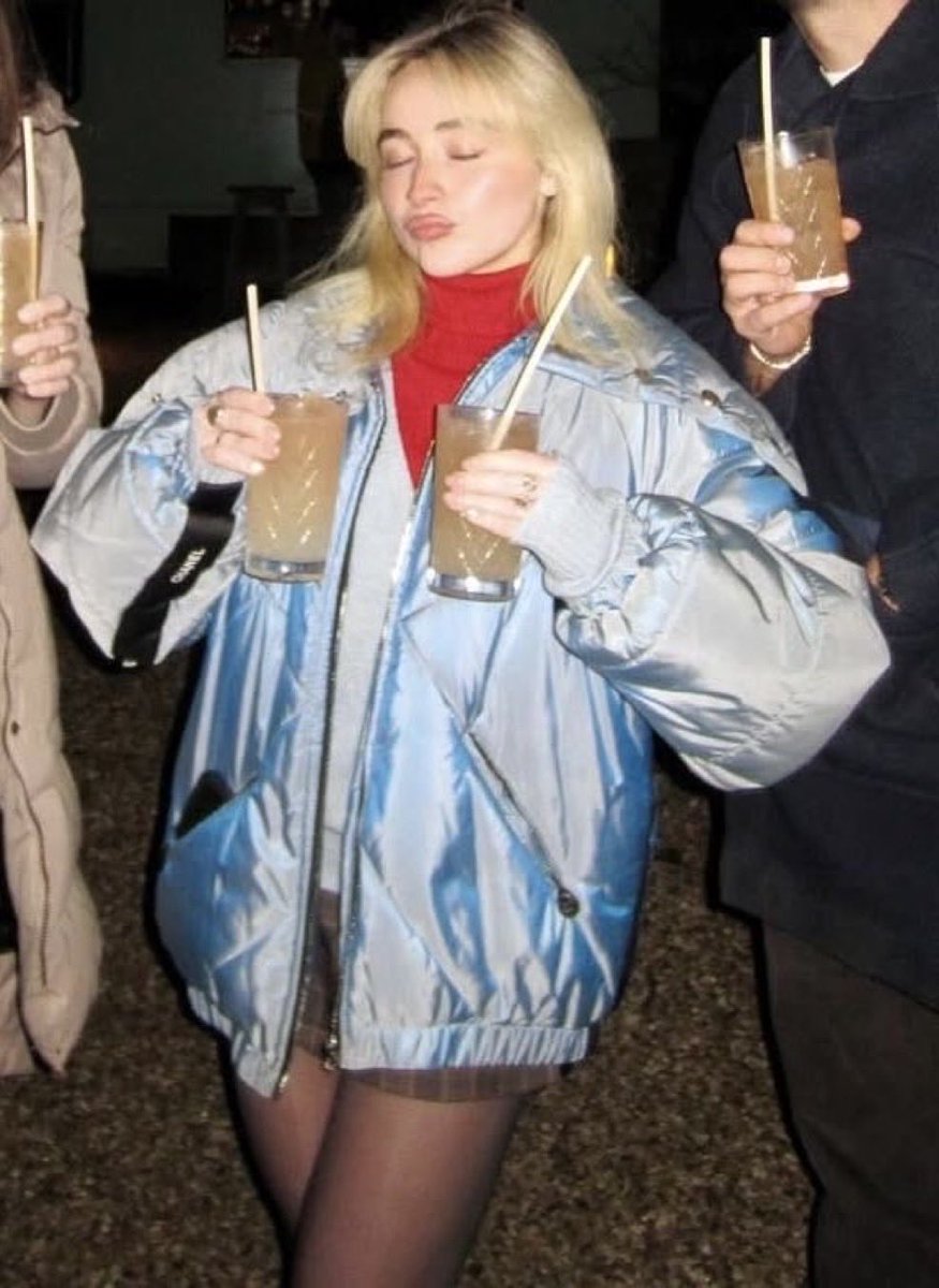 brinapresso's tweet image. slaybrina
#sabrinacarpenter #mansbestfriend #ACL2 #austincitylimits