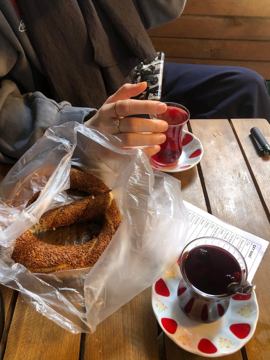 wendabun_'s tweet photo. Bugün tam bir Üsküdar meftunesi idik https://t.co/1td7fCF4iw