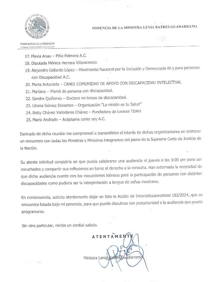 Esta mañana estaba previsto abordar en el Pleno de la Suprema Corte el nuevo criterio que sostendrá la SCJN para determinar procedente la invalidez de leyes por falta de consulta a personas con discapacidad.

Personas con discapacidad pertenecientes a distintas organizaciones de