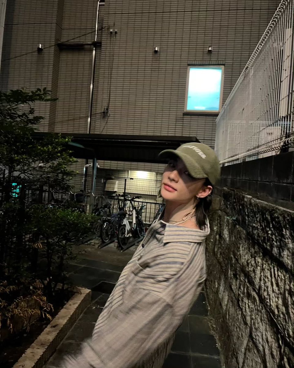 Kkami (까미) tweet media