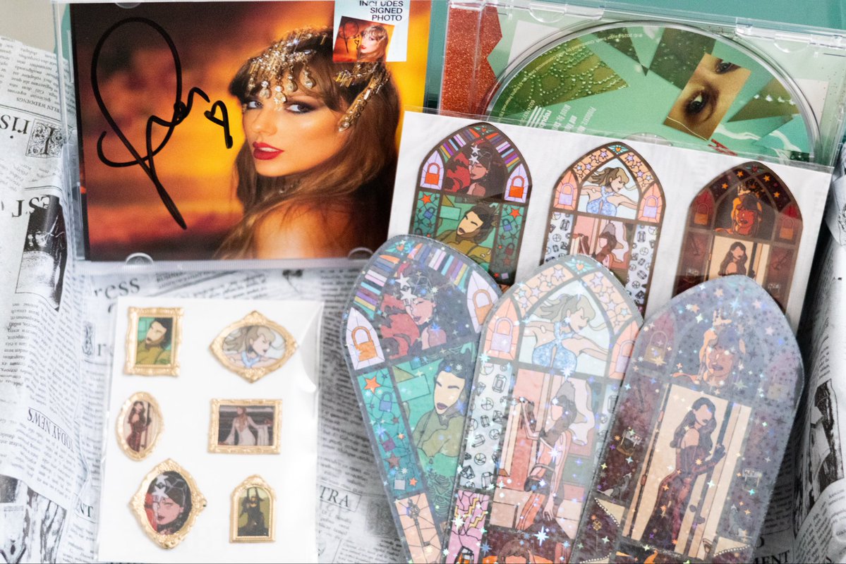Willow_Reads's tweet image. SIGNED CD GIVEAWAY
Winner receives a TLOAS signed CD (V1) and goodies from my shop!
Must follow, like, and repost this post.
Comment a new line of products, bookmark design, or something new you want to see in my shop!
Intl
Ends Oct 20th