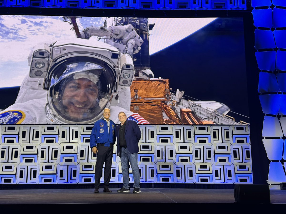 Astro_Mike's tweet image. It was an absolute pleasure to deliver the closing keynote at the National Information Solutions Cooperative (NISC) Member Information Conference in Louisville, a very friendly audience dedicated to developing software and hardware to bring power and broadband to communities…