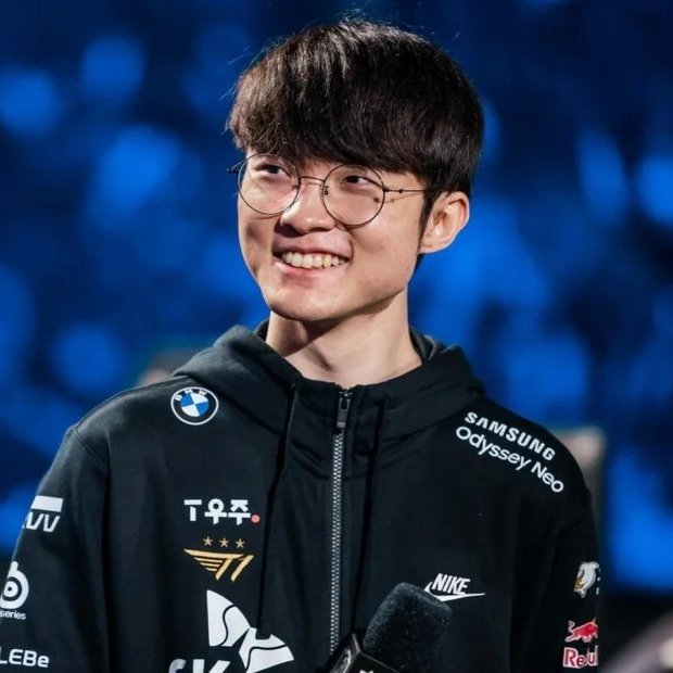 T1 FAKER 🇰🇷 ENTERS HIS 10TH WORLDS RUN A decade of greatness